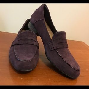 🌻 Clark’s Kesha Cora Suede Penny Loafers